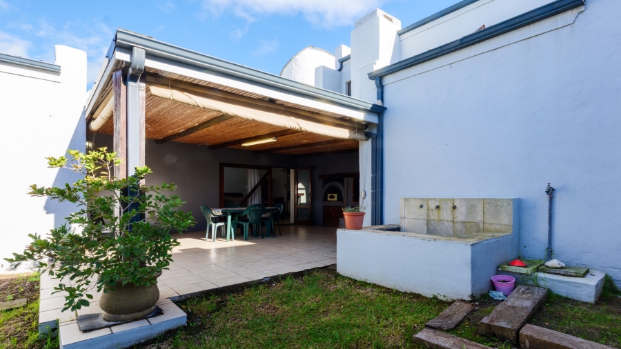 5 Bedroom Property for Sale in Bredasdorp Western Cape